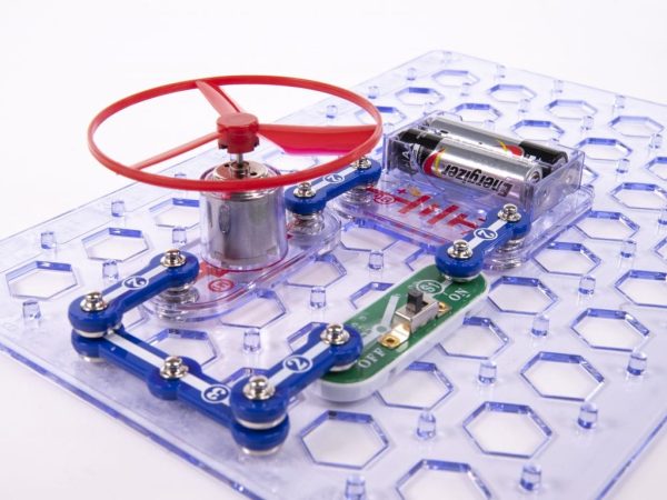 Snap Circuits Jr. Set up for the fan module